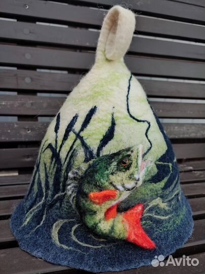 Валянная банная шапка