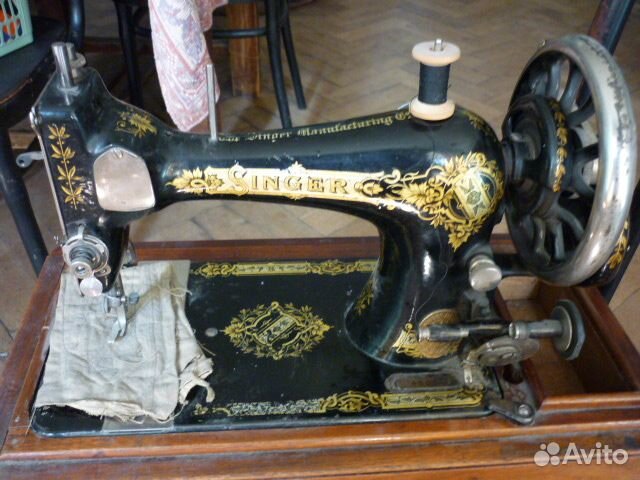 Швейная машинка Singer антикварная