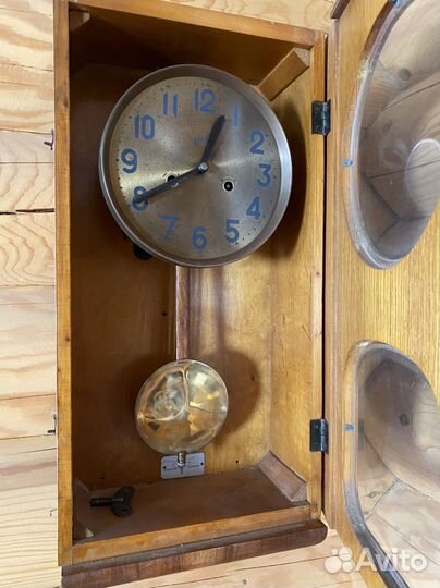 Часы настенные с боем