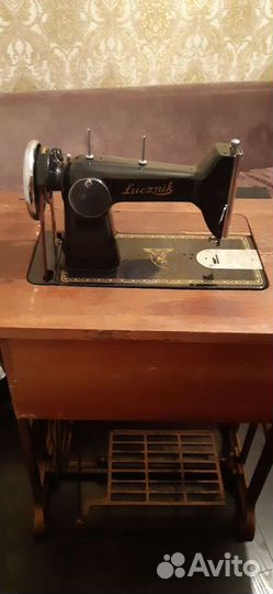 Швейная машина lucznik