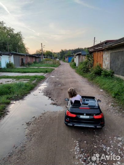 Детский электромобиль бу