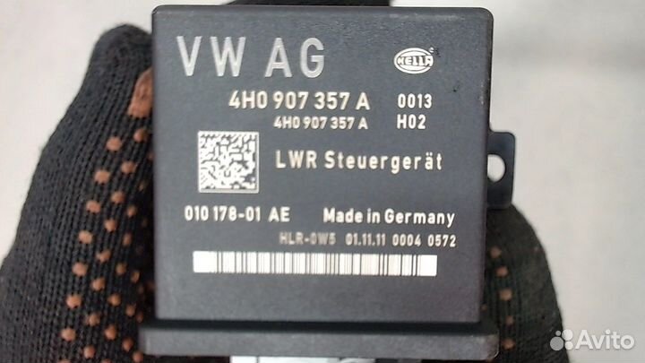 Блок управления корректора фар Audi A8 (D4), 2012