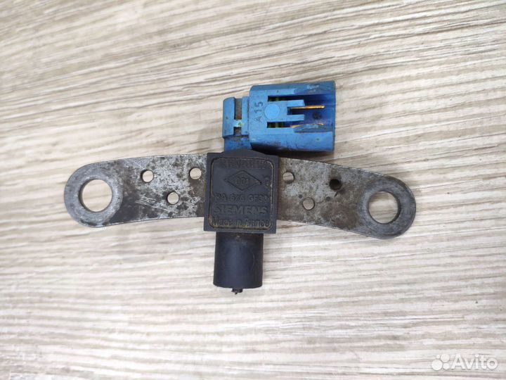 Датчик положения коленвала Renault Megane II