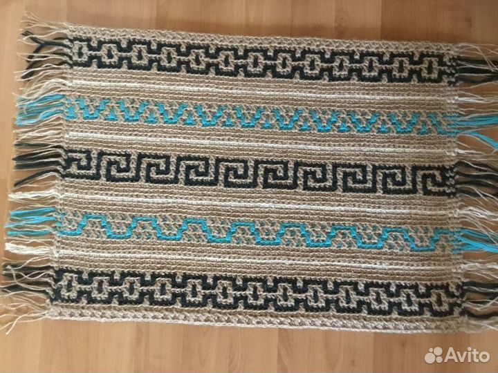 Коврик из джута ручной работы