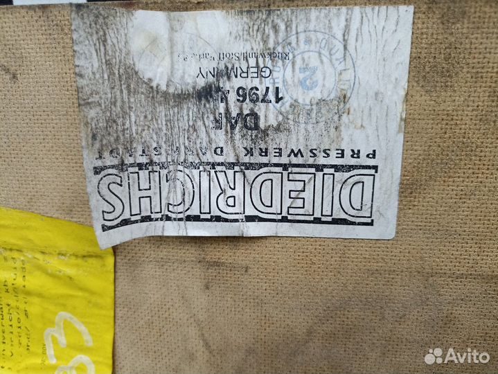 1796494 Обшивка салона кабины Daf XF105