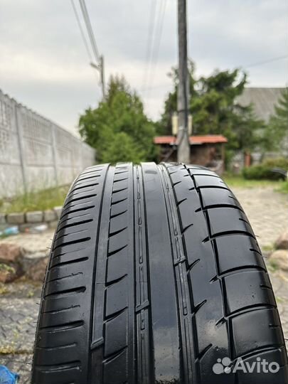 Triangle TH201 235/40 R18 и 265/35 R18