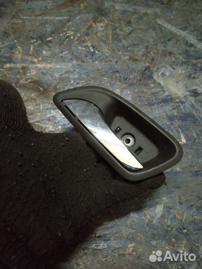 Передняя левая ручка двери Chevrolet Cruze