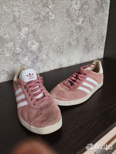 Женские кроссовки gazelle adidas оригинал