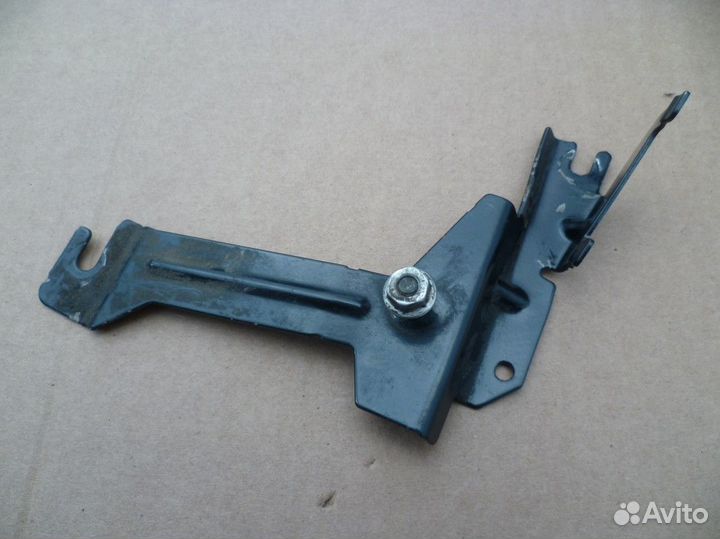 Фольксваген Туарег нф Кронштейн