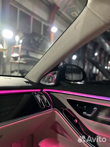 Контурная подсветка салона