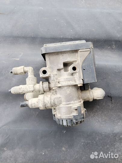 Кран модулятор EBS передний scania 5 seria