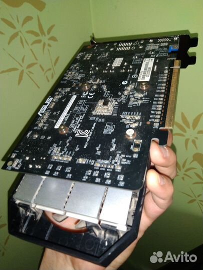 Видеокарта Asus GTX 750 ti