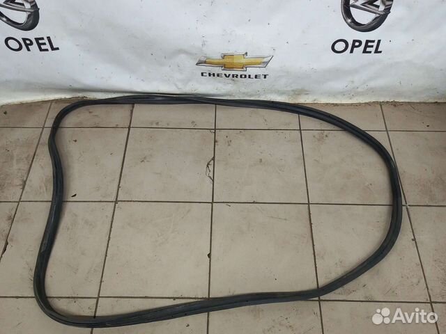 Уплотнитель крышки багажника Шевроле Лачетти Седан
