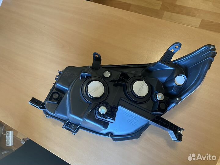 Фара toyota rav 4 правая