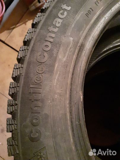 Continental ContiIceContact 215/60 R17