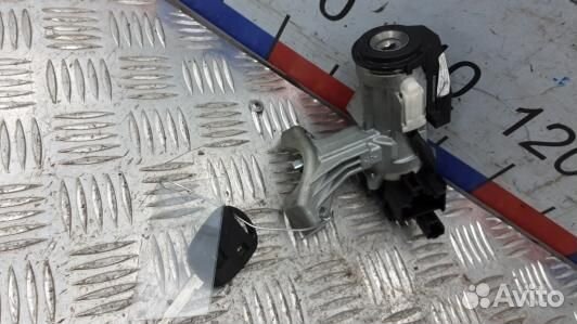 Замок зажигания toyota corolla E12 (BDN05J101)