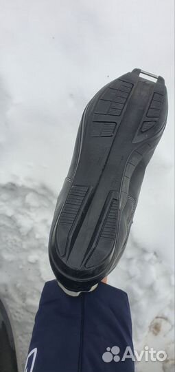 Лыжные ботинки