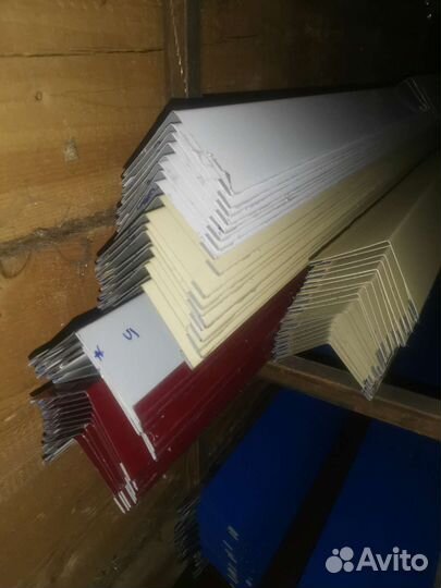 Угол декоративный 50*50*200мм