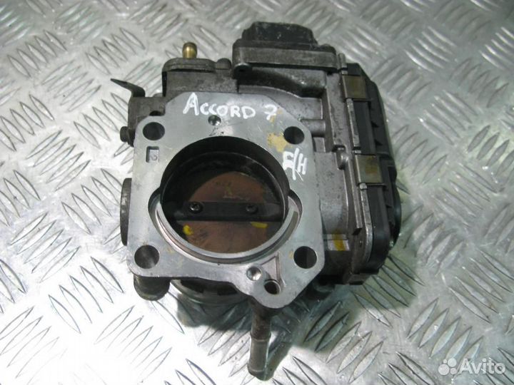 Дроссельная заслонка Хонда Аккорд 7 16400-RBB-J02