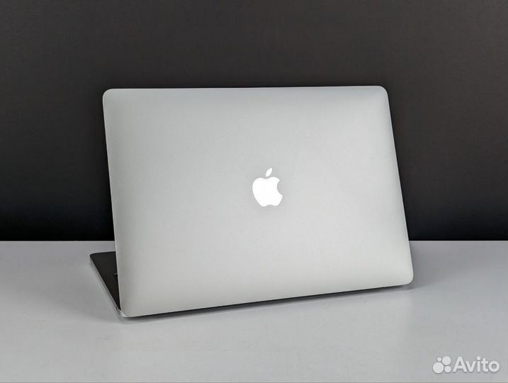 Apple Macbook Pro 13 2020 M1 8C GPU Retina 8 512