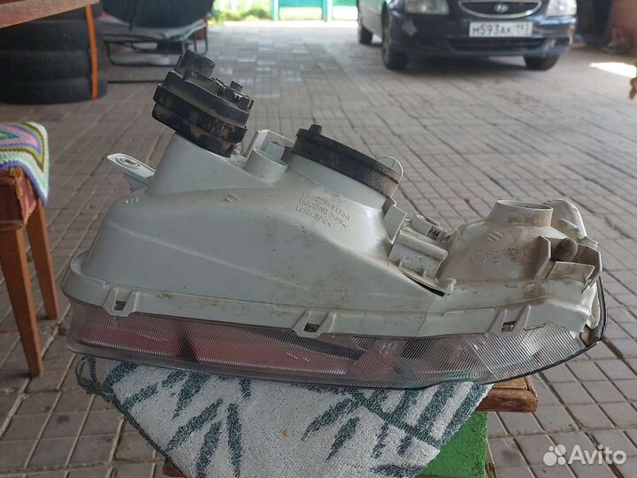 Фара правая Hyundai accent