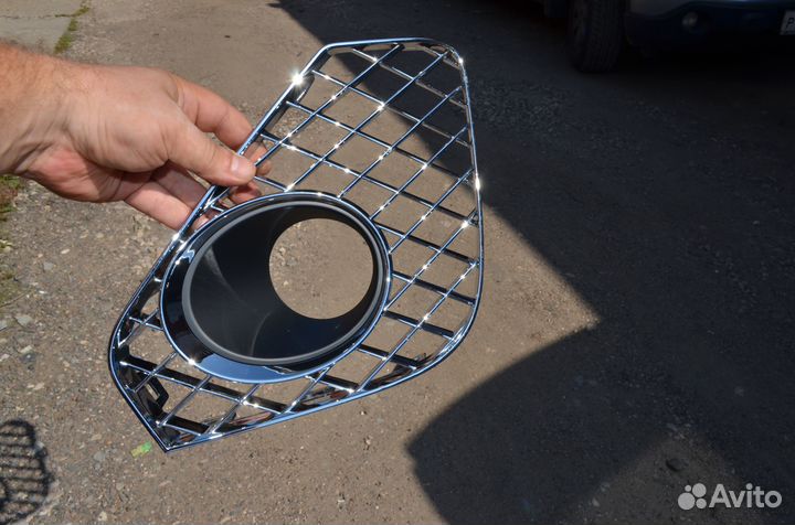 Решетка правая Bentley Continental GT