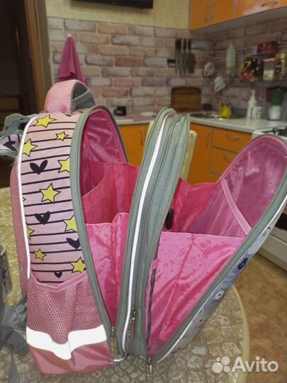 Портфель школьный для девочки 1-4 класс