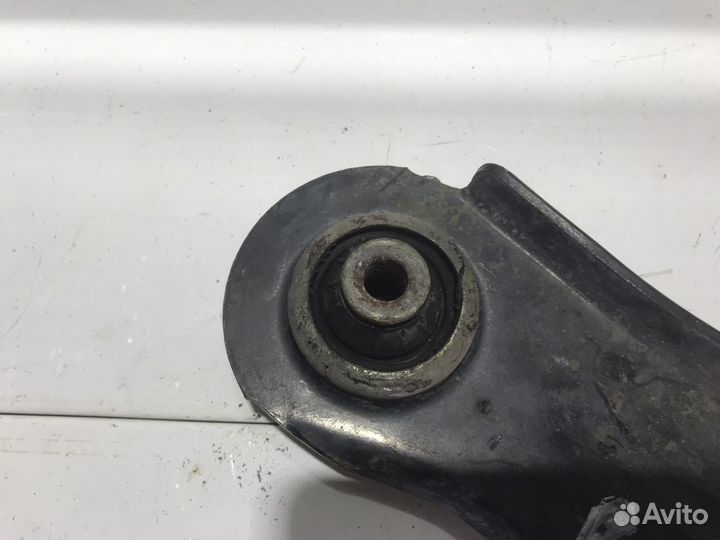 Рычаг правый Renault Megan 2