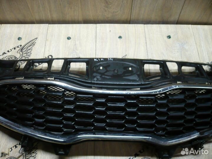 Решетка радиатора KIA Ceed jd