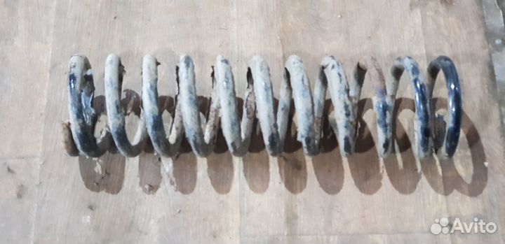 Пружина задняя ауди 80 Б3