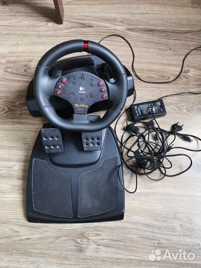 Руль logitech Momo racing