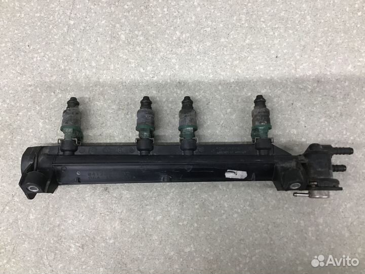 Рейка топливная (рампа) Skoda Octavia (A4 1U) 2000