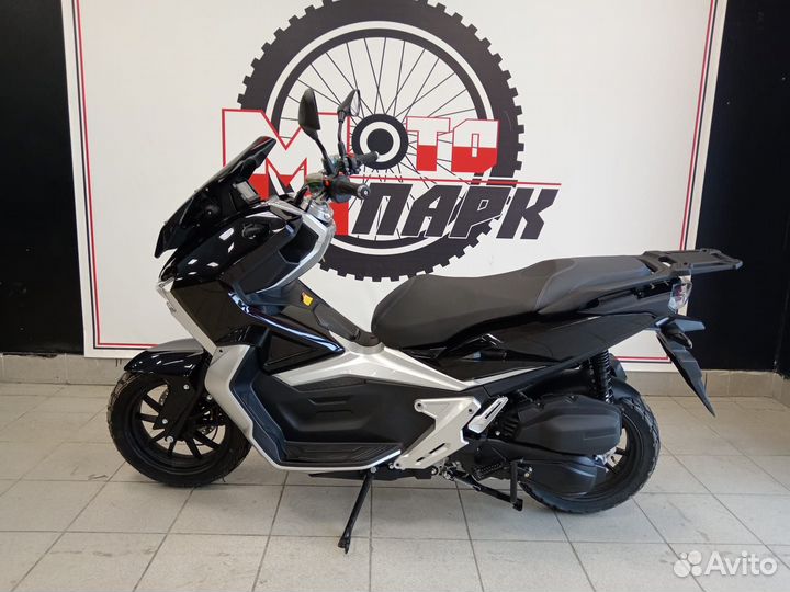 Скутер tracer ADV