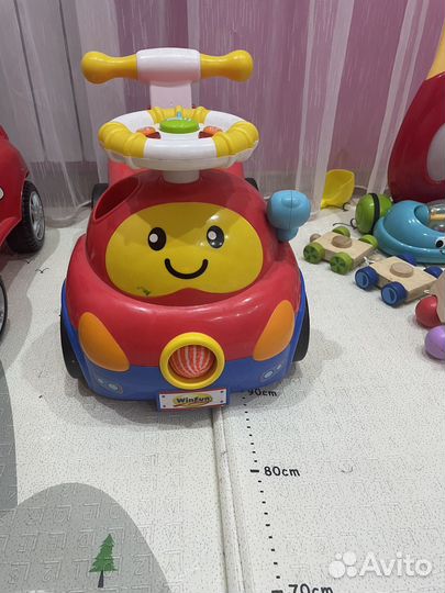 Машинка-каталка бомбардир