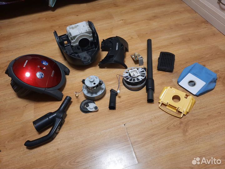 Пылесос samsung SC18M221A0S1 1800w (запчасти ) бу