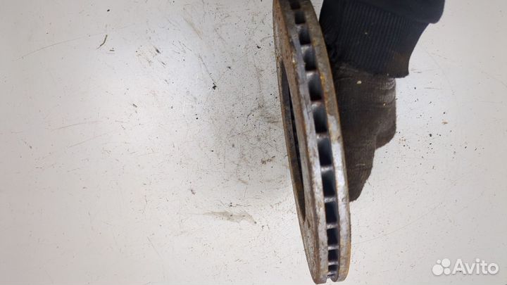 Диск тормозной передний Opel Zafira B