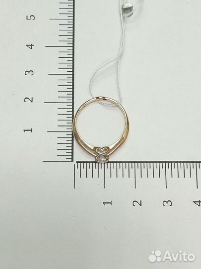 Золотое кольцо с камнем 16,5р
