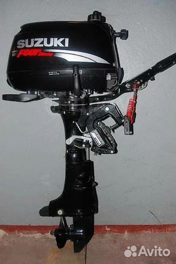 Лодка с мотором