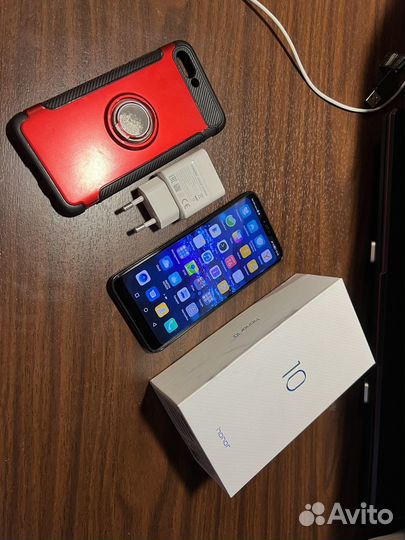 HONOR 10, 4/128 ГБ