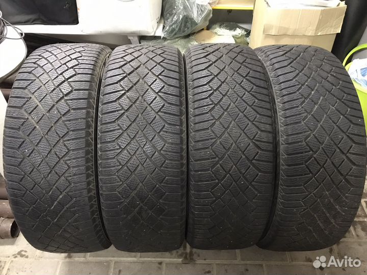 Continental ContiVikingContact 7 235/55 R19 105T