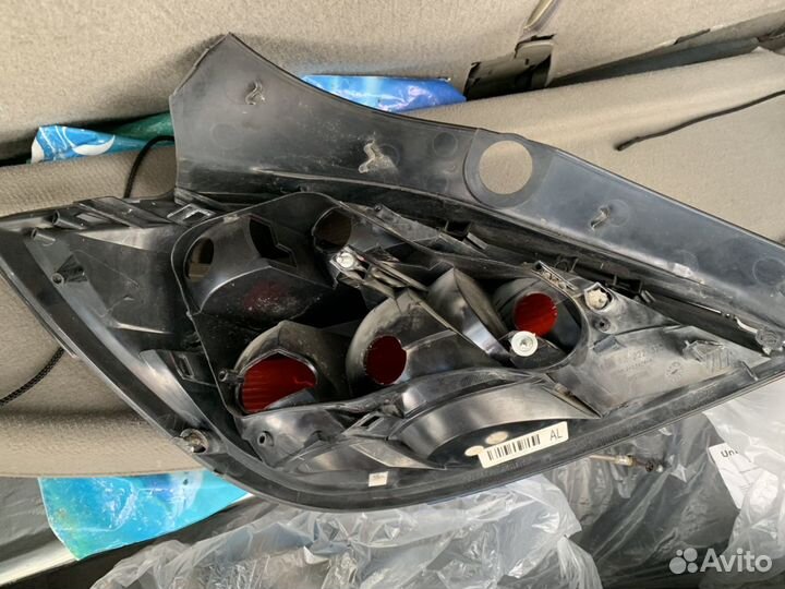 Фонарь задний правый Opel Astra H