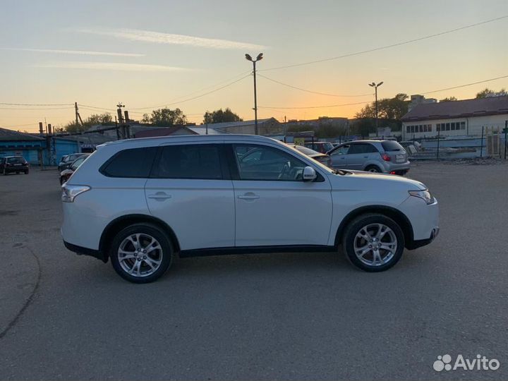 Mitsubishi Outlander 2.0 CVT, 2014, 118 000 км