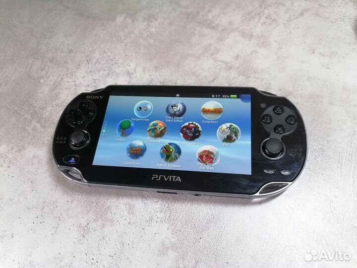 PS Vita 64gb+4gb Прошита,много игр