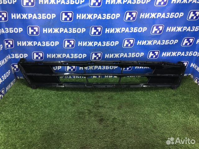 Решетка в бампер передняя Hyundai Solaris RB