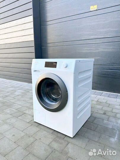 Стиральная машина Miele WED 135 WPS 2022 года