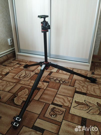 Штатив с шаровой головой Manfrotto MK055xpro3-BHQ2