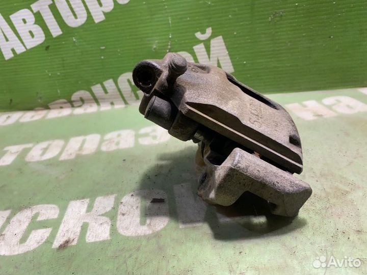 Суппорт тормозной передний правый Ford Fusion JU