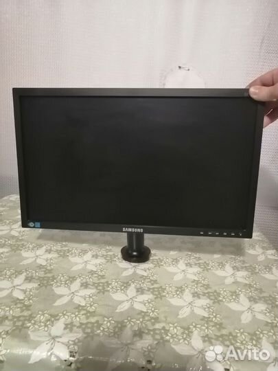 Монитор Samsung