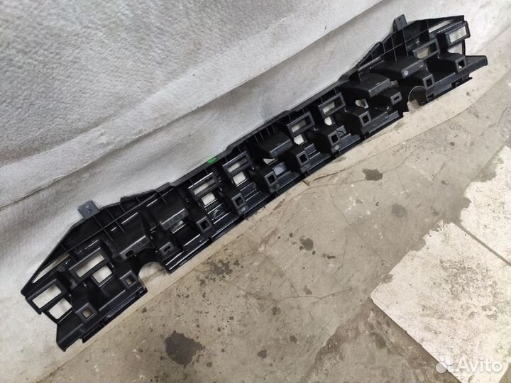 Усилитель переднего бампера Hyundai Solaris