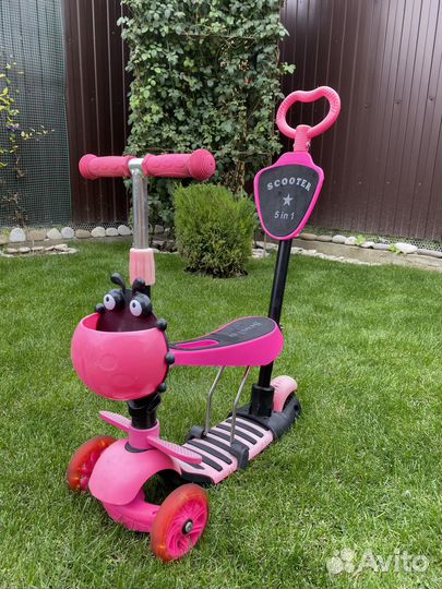 Самокат трехколесный с родительской ручкой 5 в1
